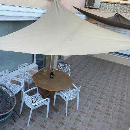 Cosy Breeze Apartment Varna