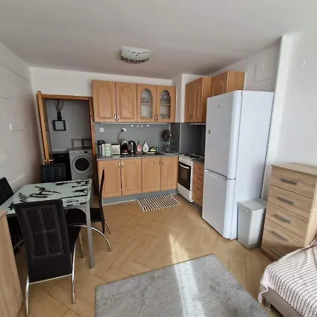 Cosy Breeze Apartment